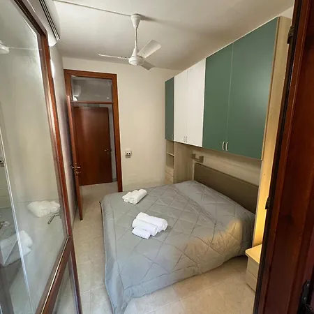 Semesterbostad Sarahouse